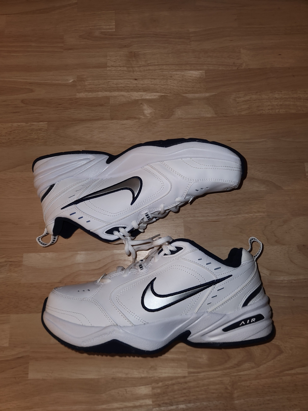 Nike Air Monarch White & Blue Embroidered Athletic Dad Shoes Mens Size 10 Good C